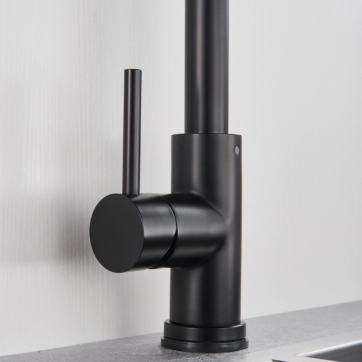 Falkenberg - Touch Kitchen Faucet with Pull-Out Sprayer - Image 24